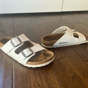 Women’s white Arizona slide Birkenstock size 36